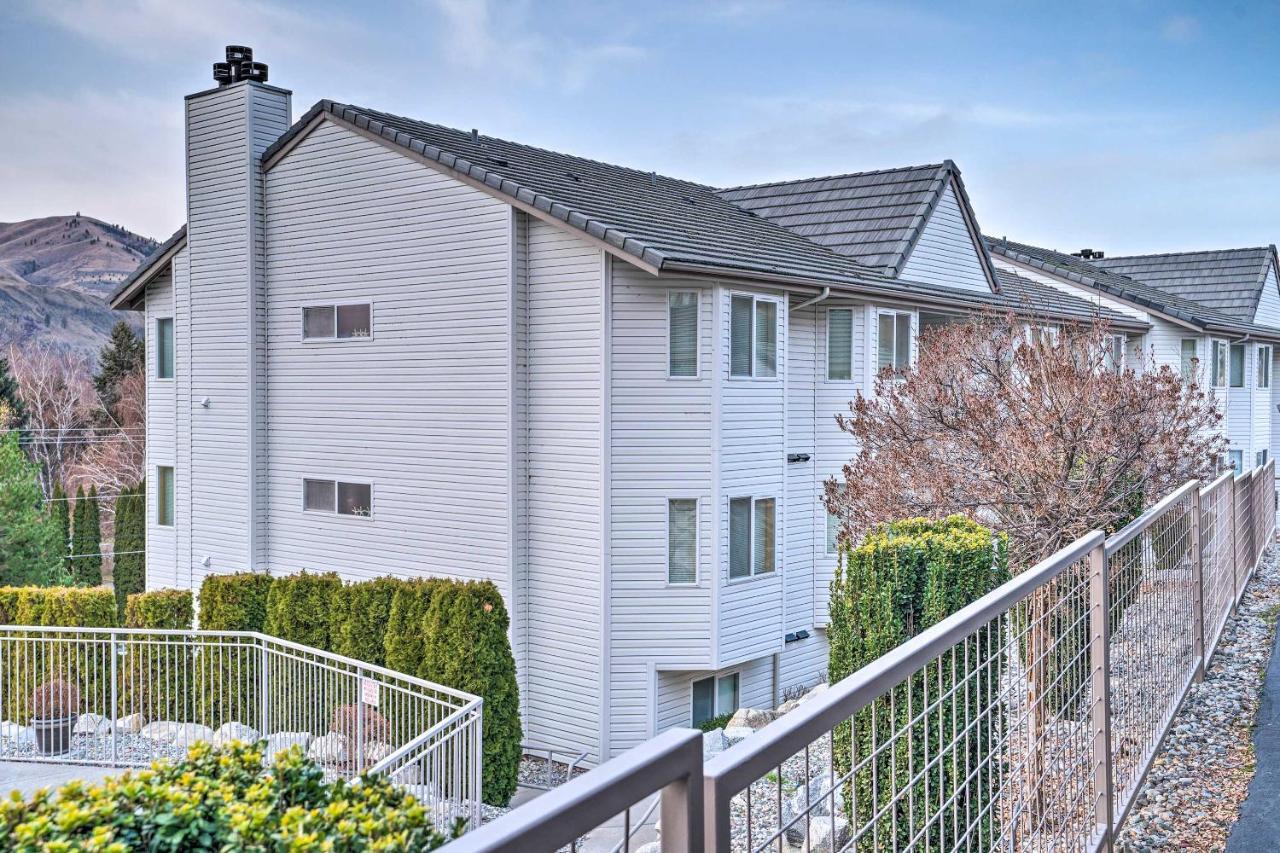 Chic Chelan Condo With Balcony, Walk To Lake And Dtwn! Екстериор снимка